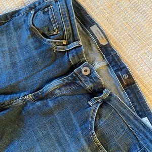 GREAT CONDITION - AG Jeans - Stilt Crop - Size 29